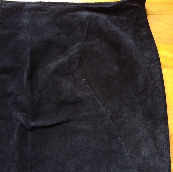 Vintage 80s Savannah Black Genuine Suede Pencil Skirt - Picture 7 of 7